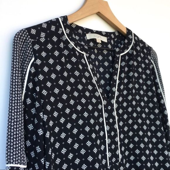Loft By Ann Taylor Black & White Patterned Blouse - Picture 3 of 7